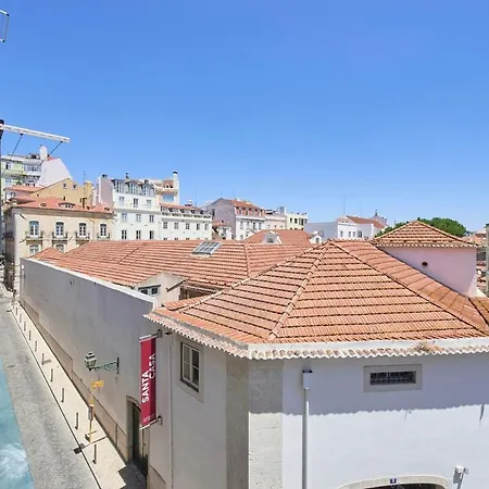 Bairro Alto Retreat With Balcony *