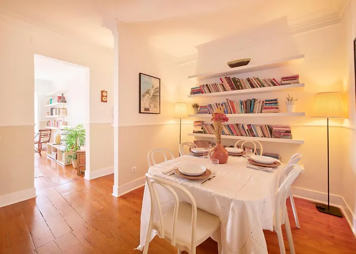 Apartment Mspc Bairro Alto Retreat With Balcony